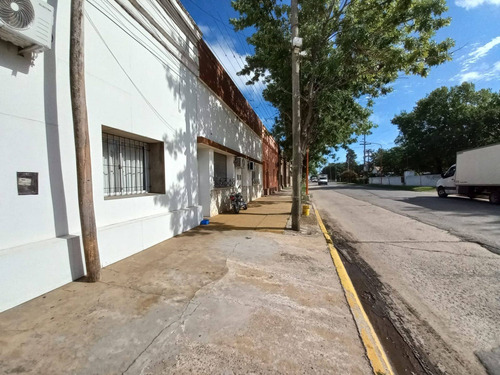 Imagen 9 de 16 de Venta De Depto Con Patio Y Cochera - Pilar