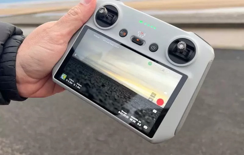 Controle Com Tela 5.5 Dji Rc Smart-rm330 (Usado)