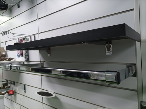 Soporte Para Tubo Oval Sobresalido Para Exhibir Ropa