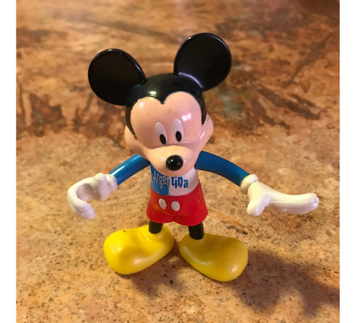 Juguete De Plástico De Mickey Mouse Con Playera De Argentina (Usado)