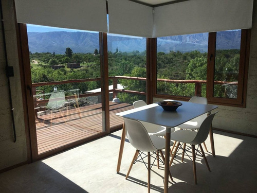 Nono Venta De Complejo Con 4 Casas Y Dpto