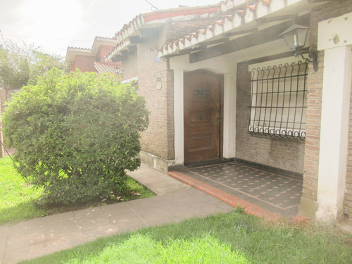 Imagen 4 de 16 de Casa En Barrio Fisherton, Sobre Av. Córdoba. (ideal Comercial)