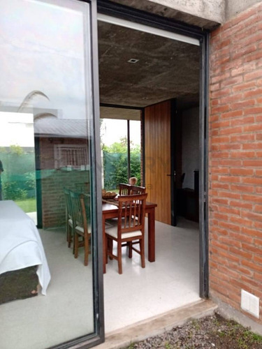 Imagen 9 de 18 de 490 Esquina 132 - Casa 2 Dormitorios En Venta - Gorina