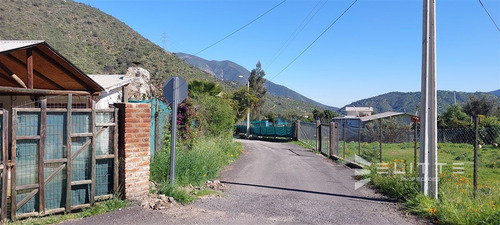 Casa En Venta De 3 Dorm. En Olmué, Amplio Terreno