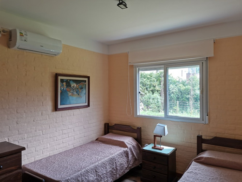 Casa Nueva Minimalista A Metros Del Mar (ref. 3915)