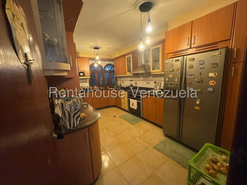 Rosa Rodríguez Vende Casa En Santa Elena, Barquisimeto Mls #25-22698
