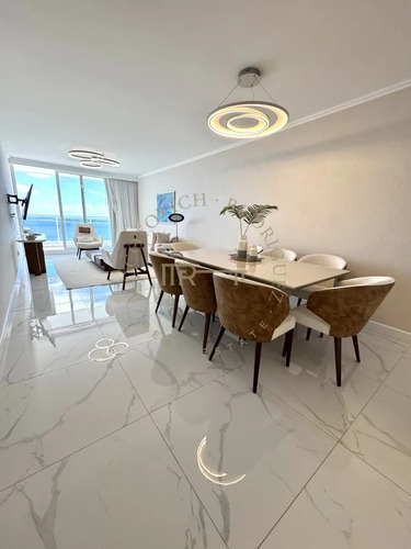 Apartamento Premium De Tres Suites Frente Al Mar. Alquiler Anual