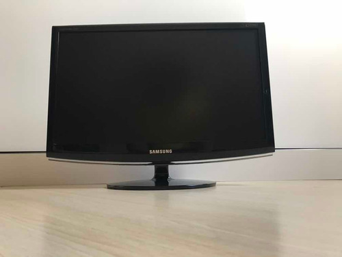Imagem 2 de 5 de Computador Desktop + Monitor + Teclado + Mouse