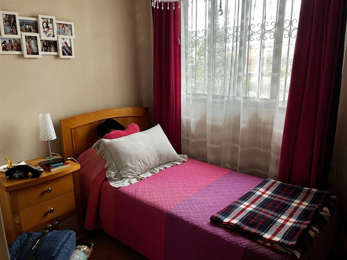 Impecable Casa De 5 Dormitorios Con Local Comercial
