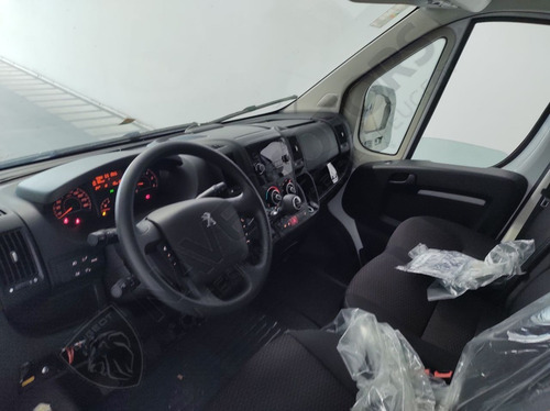 Imagen 22 de 25 de Peugeot Boxer Premium 2.2 Hdi 435mh 130 0km 2023