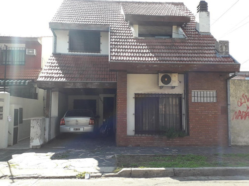 Imagen 1 de 16 de Chalet Lote Propio, 3 Dormitorios, Jardín, Cochera - Olivos