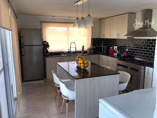 Casa Perimetral Bueno #0-100 - San Sebastian - Area 9 - 141m2 #id 2157