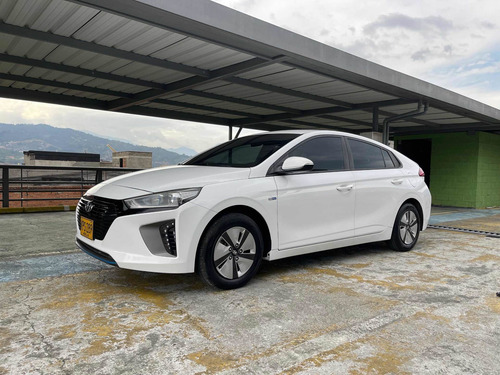Imagen 1 de 12 de Hyundai Ioniq 2019 1.6 Limited