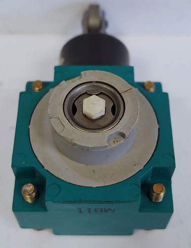 Allen-bradley 802m-kx Roller Plunger Sealed Limit Switch Bbs