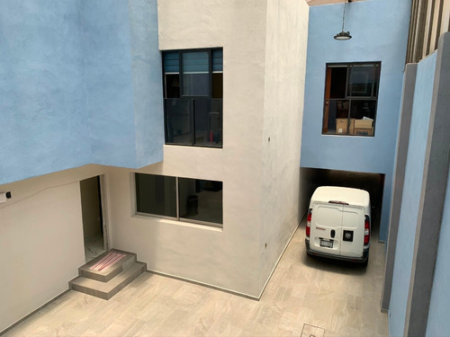 Imagen 2 de 14 de Casa Con Excelentes Espacios Para Tu Empresa. Disponible