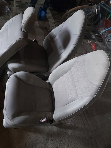 Sala De Asientos Ford Escape 01 