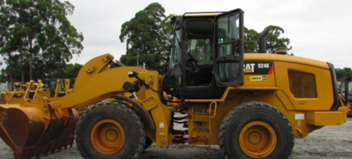 Pá Carregadeira Cat Modelo: 924k Ano 2014