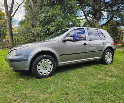 Volkswagen Golf 1.6 Comfortline