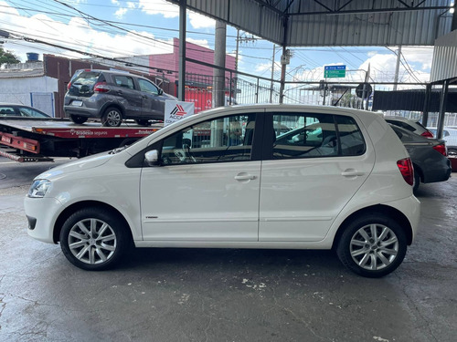Imagem 7 de 15 de Volkswagen Fox 1.0 Mi 8v Flex 4p Manual
