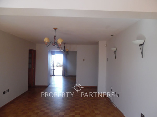 Arriendo Departamento De 3 Dormitorios En Jardines...
