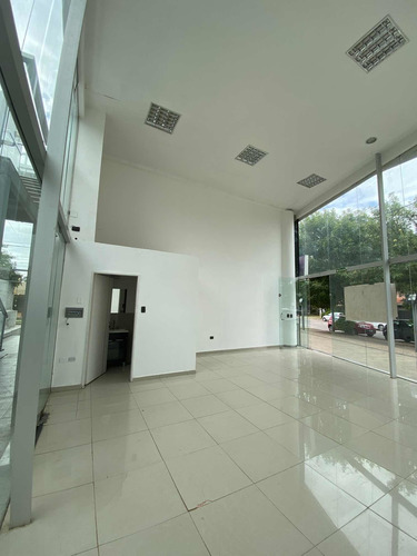 Imagen 3 de 13 de Local Comercial En Alquiler Tablada Parck Zona Norte