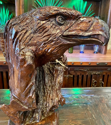 Antigua Y Original Escultura Aguila Labrada De Raíz De Nogal