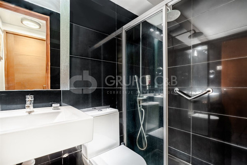 Hermosa E Impecablecasa En Venta De 4 Dorm. Las Condes