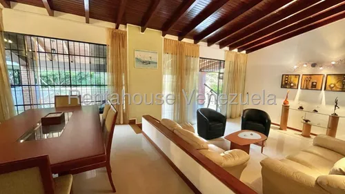 Casas En Venta Mls #25-19382