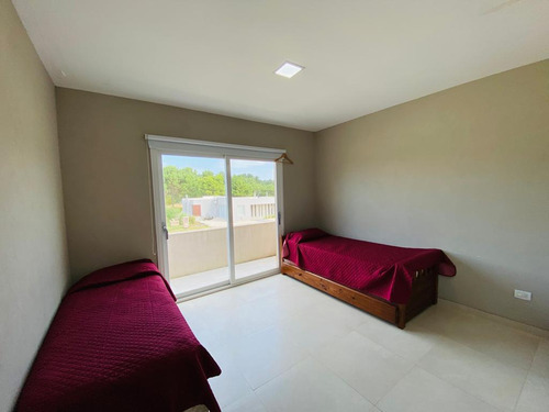 Casa En Venta Costa Esmeralda 4 Ambientes Ecuestre