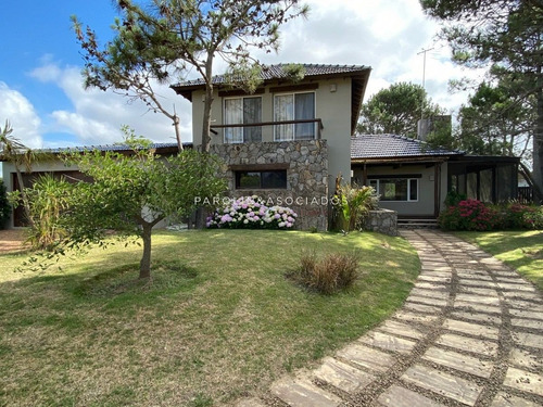 Casa En Venta En Faro De José Ignacio-ref:3171