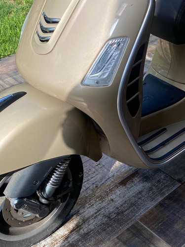 Vespa 300 Gts