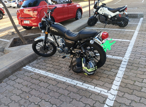 Tiene Solo 400km,patente Paga Todo El Año