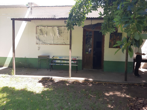 Imagen 11 de 22 de Excelente Edificio, Ideal Colegio, Universidad O Similar. Excelente Ubicacion Centrica Dentro Del Radio Urbano De Bella Vista, Con Buen Acceso Con Todos Los Medios De Transporte