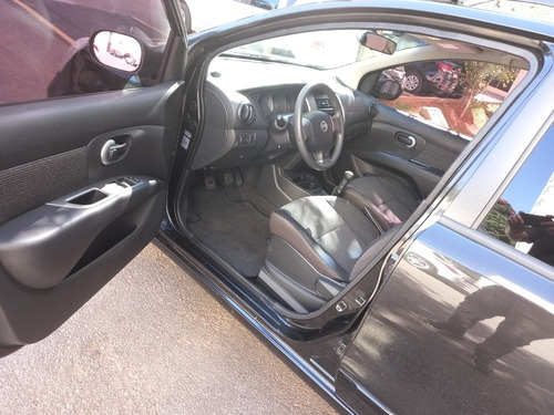 Nissan Livina 2013 1.6 S Flex 5p