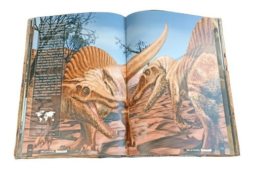 Tras La Pista Del Dinosaurio 1t+1 Cuaderno Y Calcomanías