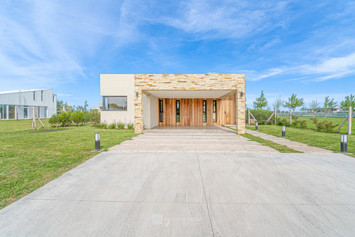 Venta - Casa En Developer Park - Lote 68
