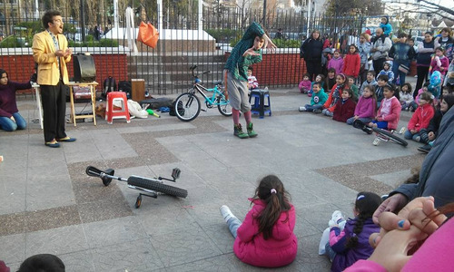 Imagen 5 de 9 de Mago Rulín Y Payaso Meterete - Show De Magia Y Circo