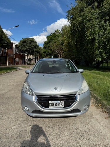 Peugeot 208 1.6 Feline