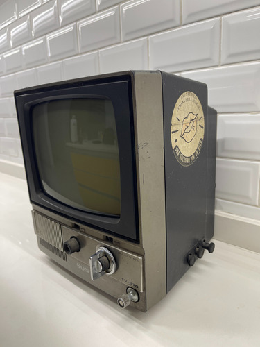 Tv Vintage Antiguo De Coleccion Sony 970 - A Revisar (Usado)