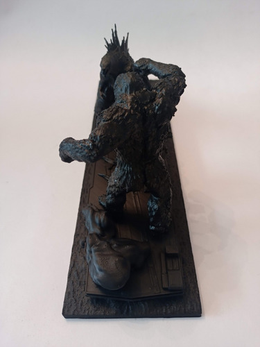 Imagen 7 de 9 de Godzilla Vs King Kong En Portaviones Figura Película 20 Cm