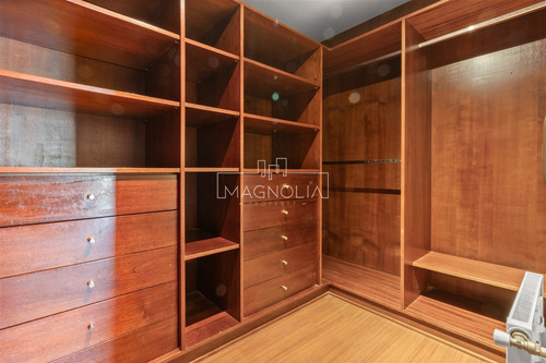 Casa En Arriendo De 5 Dorm. En Lo Barnechea