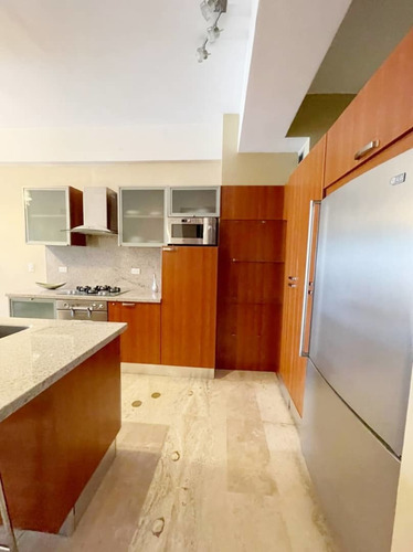 Imagen 10 de 20 de Las Mercedes Apartamento Altamente Moderno