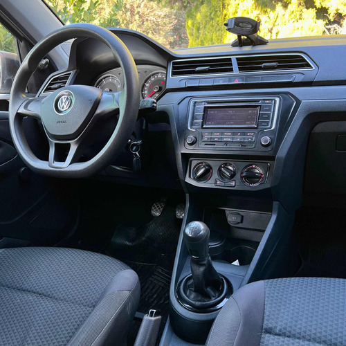 Imagen 9 de 15 de Volkswagen Gol Trend 2017 1.6 Trendline 101cv