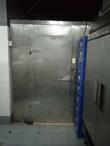 Imagen 2 de 8 de Fondo De Comercio En Venta Los Cortijos De Lourdes. Rg