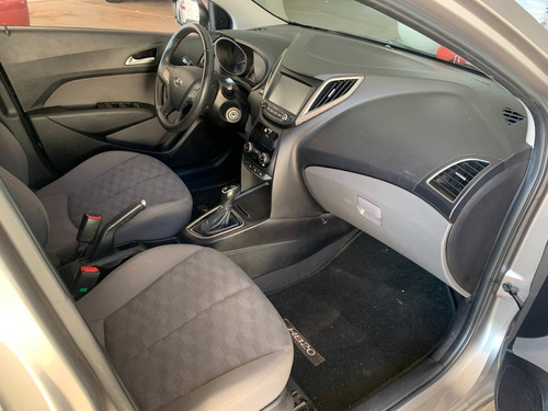 Imagem 11 de 15 de Hyundai Hb20 1.6 Premium 16v Flex 4p Automático