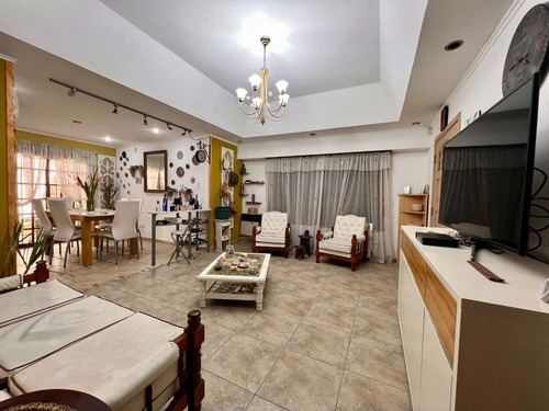 Casa 4 Ambientes En Venta En Lomas De Zamora
