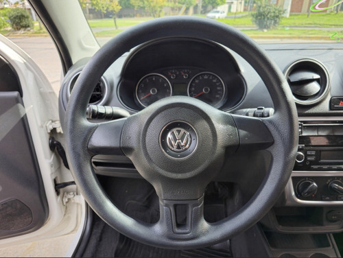 Volkswagen Voyage 1.6 Comfortline Plus 2 101cv