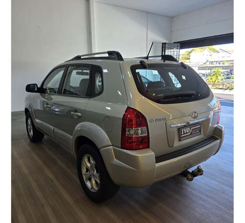 Hyundai Tucson 2.0 MPFI GLS 16V 143CV 2WD FLEX 4P AUTOMÁTICO