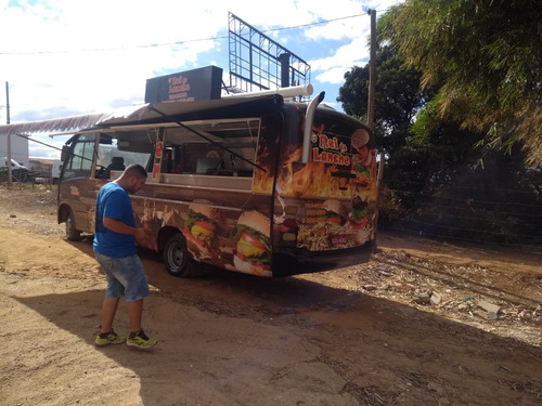 Food Truck Microonibus (montagem Sem O Veículo)