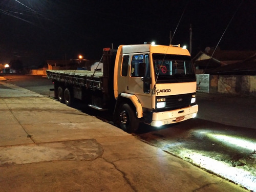 Imagem 2 de 6 de Ford Cargo 4030